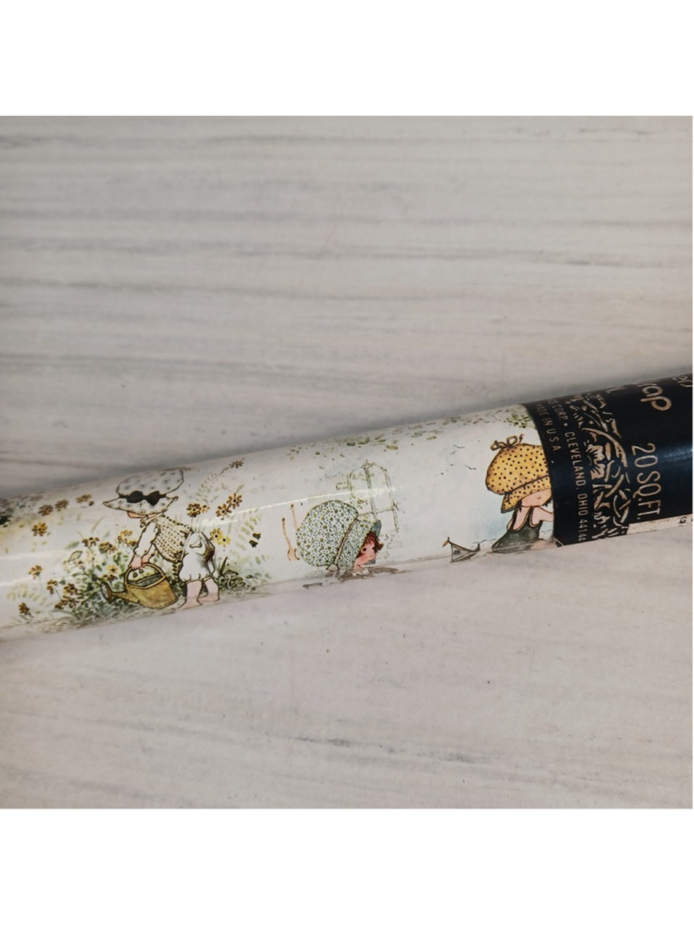 VTG Holly Hobby NOS Roll American Greetings Designers Gift Wrap 8' × 30"